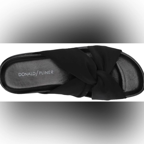 Donald J. Pliner Folley Black Crepe Elastic Platform Slip On Sandals Size 6 - Picture 3 of 11